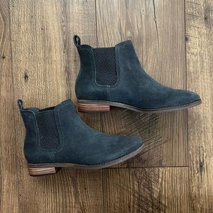 TOMS Ella Chelsea Boot Size 6.5